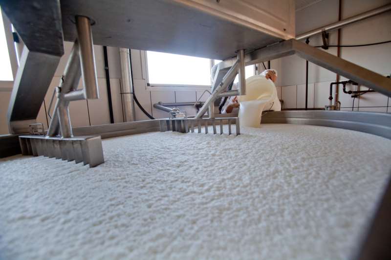 Renda dos consumidores em baixa e importações comprometem o setor 