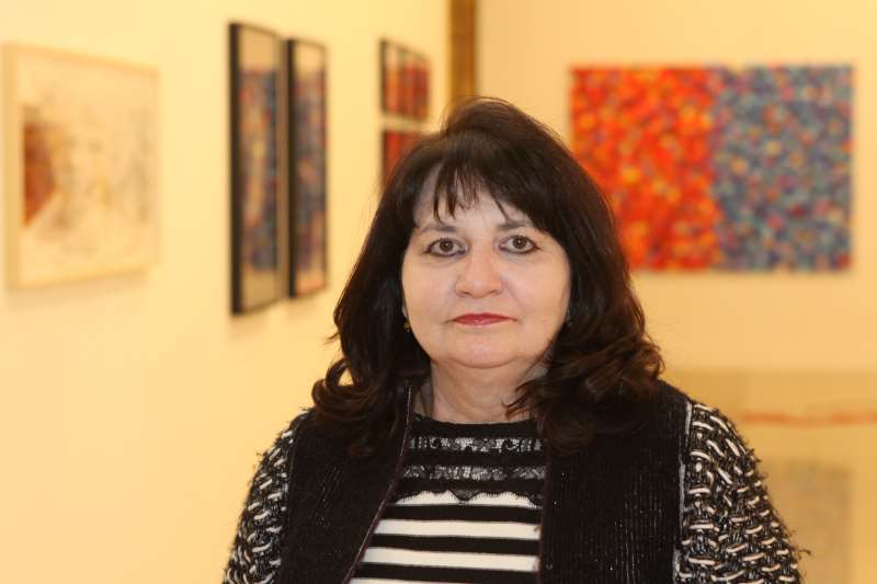 Curadora Ana Zavadil diz que os tempos serão mais difíceis ainda para os independentes