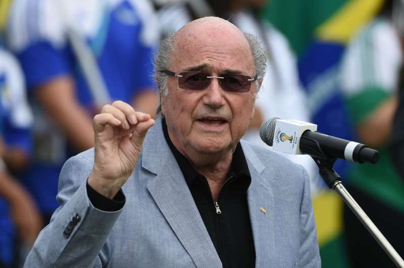 Blatter foi notificado de que ele é acusado por um empréstimo concedido pela Fifa em 2010
