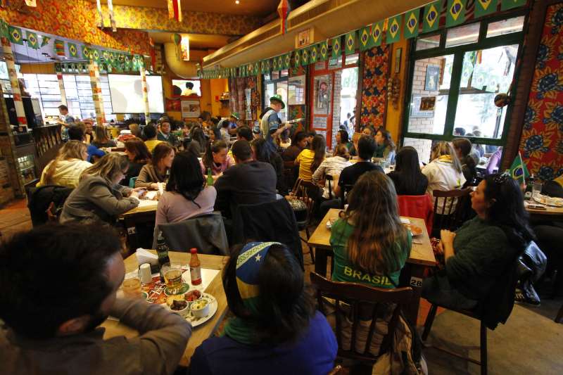 Uma das alternativas � criar acordo de compensa��o de horas