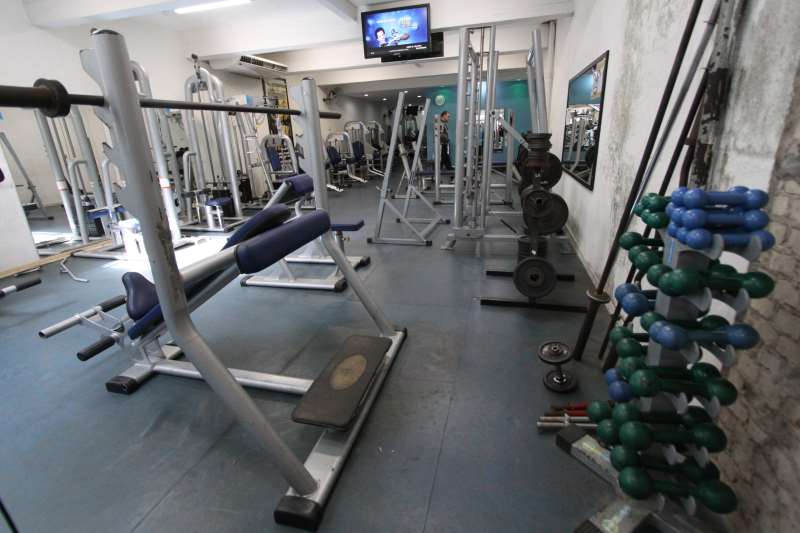 Como parte das ações para conter o coronavírus, academias estão fechadas
