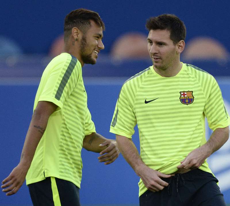 Na França, Messi e Neymar esperam reviver a parceira formada entre 2013 e 2017
