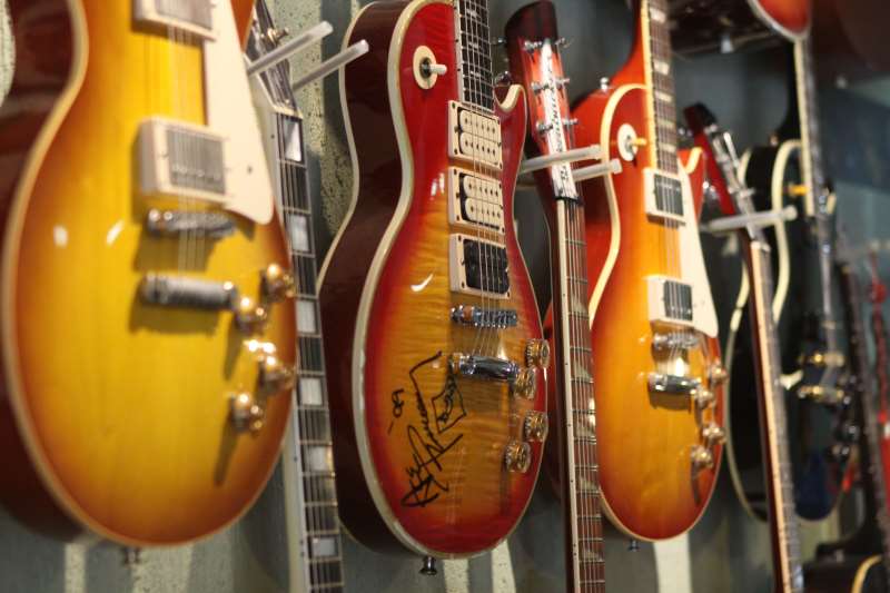 Novas taxas serão cobradas a partir do dia 27 de abril, disse Bolsonaro