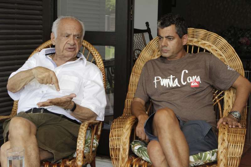 Empresário e corretor de imóveis, Tomaz (d) tinha 49 anos e sofreu um infarto 