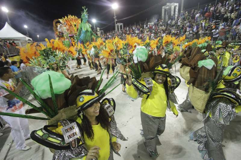 O carnaval de Porto Alegre nunca havia sido cancelado desde 1960