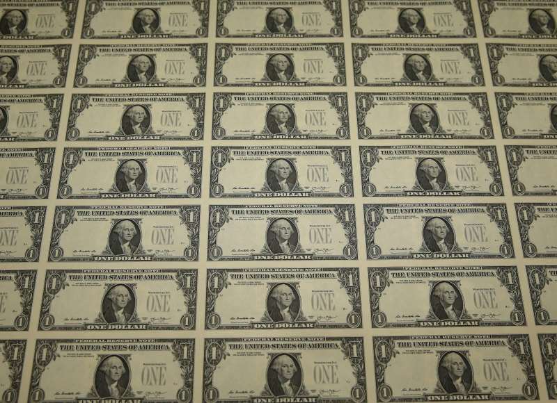 Moeda norte-americana à vista encerrou a sessão em alta de 0,72%