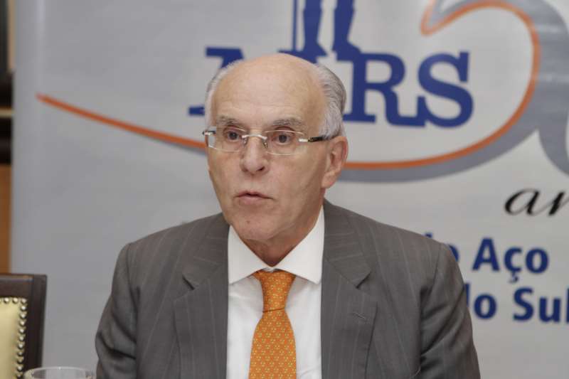 Martins atuou por 54 anos na companhia, da qual era vice-presidente