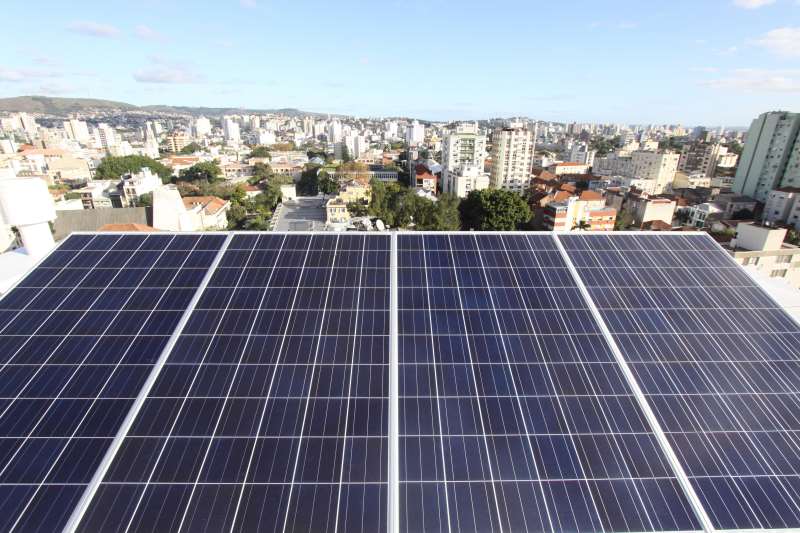 Construtora pretende incluir os painéis fotovoltaicos em todos os empreendimentos novos 