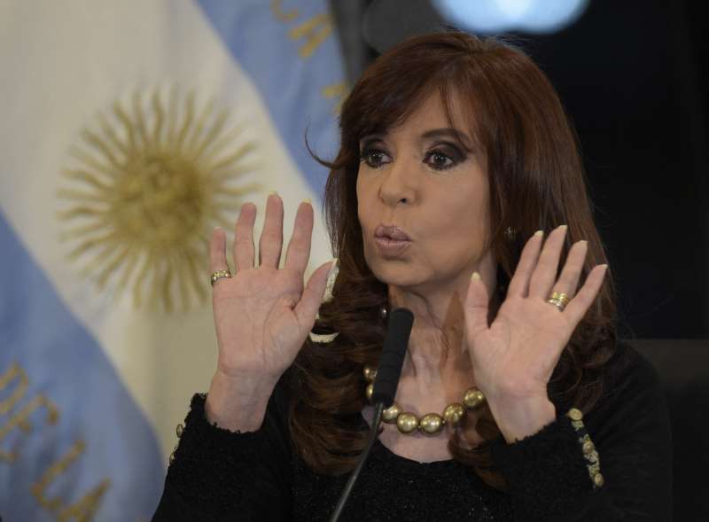 Ex-presidente e atual senadora é investigada sobre envolvimento em corrupção com obras públicas na Argentina