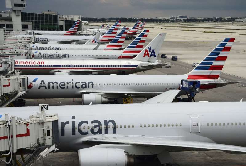 Novas regras tributárias deverão ajudar American Airlines e Southwest