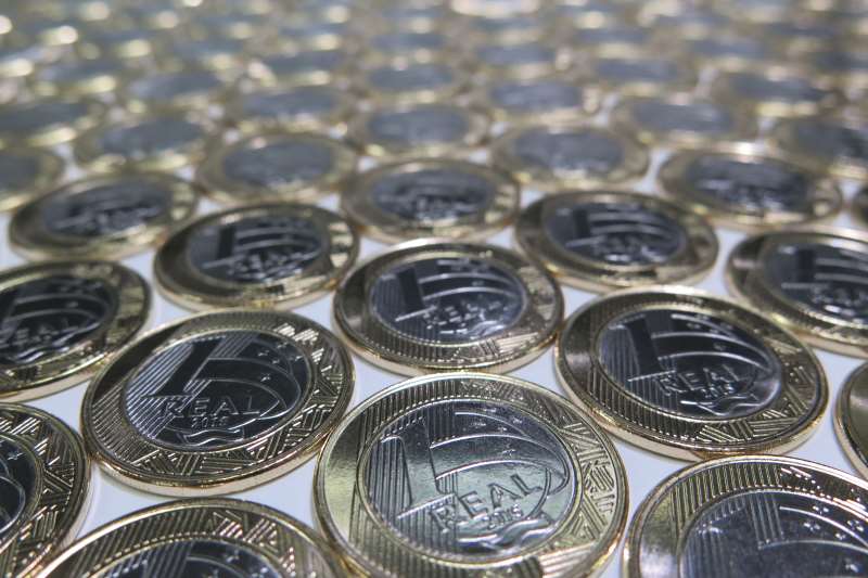 Para 2018, a previsão dos analistas é de déficit de R$ 125,92 bilhões 