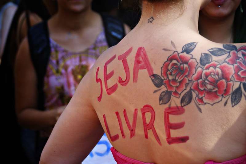 Brasil ocupa 5º lugar no ranking de feminicídio mundial, vitimizando 15 mulheres por dia