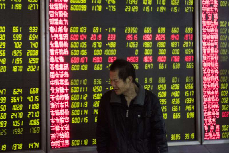 Na China continental, os mercados voltaram a operar após uma semana de feriados por ocasião do ano-novo lunar