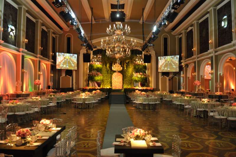 Entre as medidas estão equiparação de eventos sociais às regas válidas para bares e restaurantes