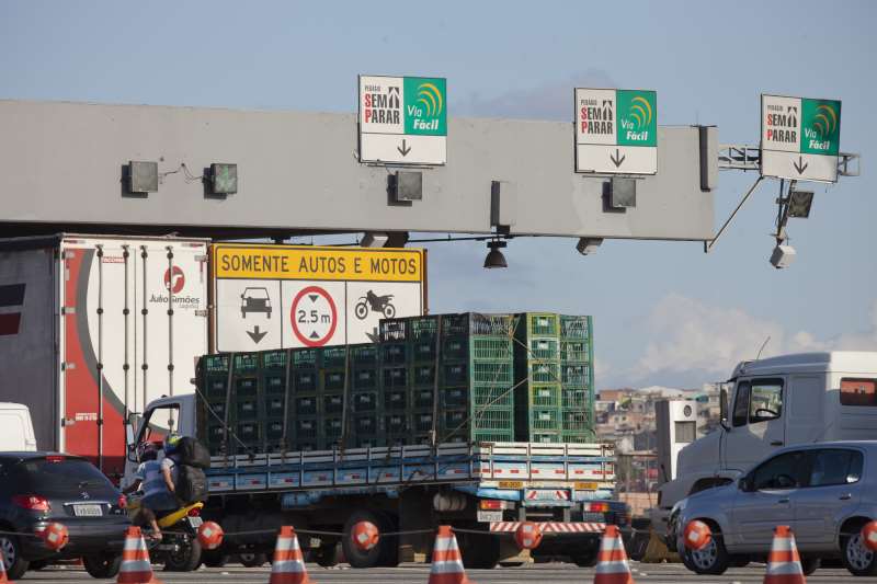 São cerca de 8 milhões de veículos rodando com pagamento automático de pedágio