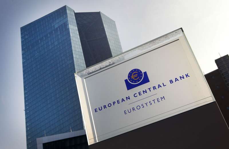O BCE deixou sua taxa básica de juros - a de refinanciamento - em 0% e a de depósitos, em -0,40%