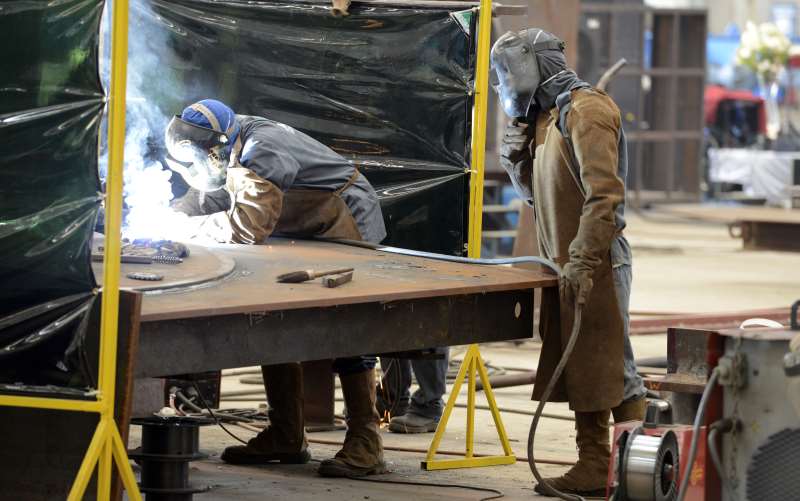 Iniciativa permite reduzir 30% da jornada e do salário do empregado