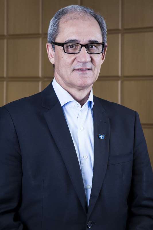 Derly Fialho - crédito Glauco Arnt.

MARCAS DE QUEM DECIDE 2016, Pesquisa, prêmio, solenidade