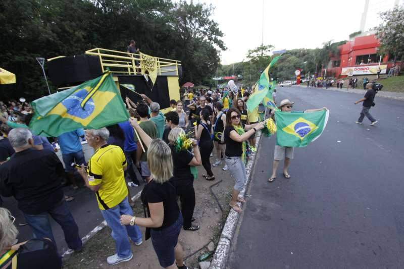 Ato deve se concentrar sob a passarela da Avenida Goethe, onde normalmente ocorrem manifestações pró-Bolsonaro