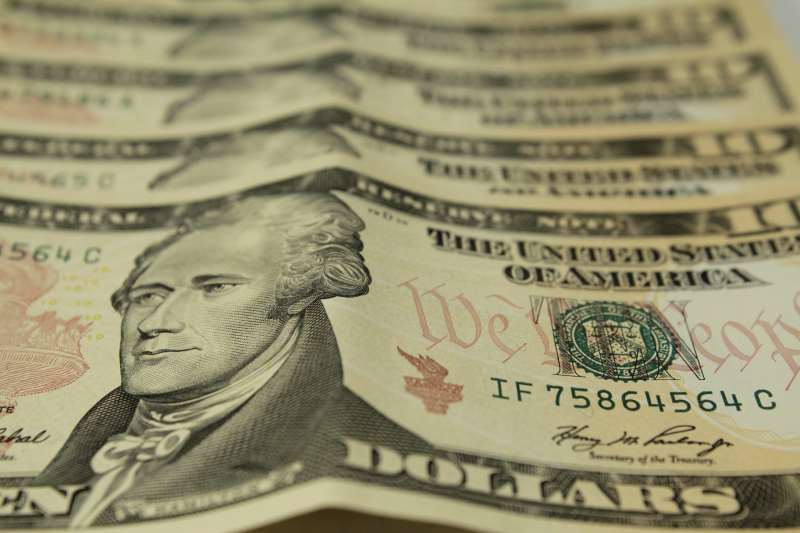 Entrada líquida da moeda americana até 2 de fevereiro foi de US$ 6,020 bilhões