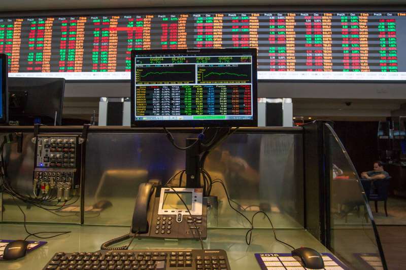 O giro financeiro, de R$ 11,4 bilhões, foi inflado pelo vencimento, que movimentou R$ 4,361 bilhões