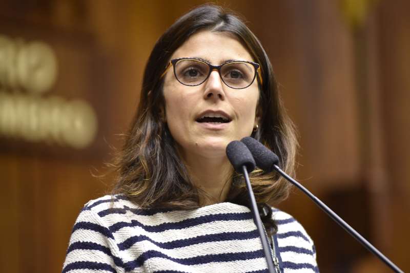 Manuela d'Ávila foi vereadora e deputada federal pelo PCdoB