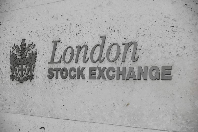 O índice FTSE 100, da bolsa de Londres subiu 0,78%, para 7.353,51