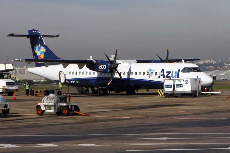 A Azul ressalta que a operação ainda depende de conclusão de auditoria