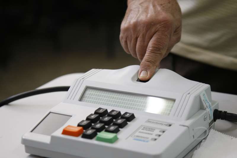 53%  da população está apta a ser identificada pelas digitais no voto das eleições de outubro