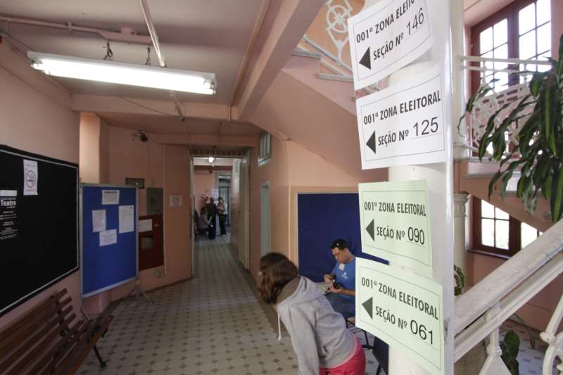 No RS, 78 locais de votação de mais de 40 municípios foram transferidos este ano