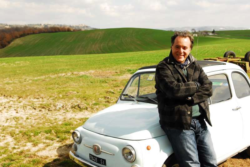 Em entrevista à Rádio Gaúcha, o ator conta que decidiu pelo fim da parceria em razão da "crise institucional" que envolve a empresa dos irmãos Joesley e Wesley Batista