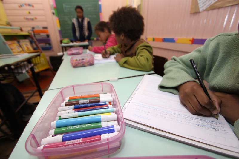 Reitora da UFCSPA disse que crianças têm baixo risco, mas não são isentas de contaminação