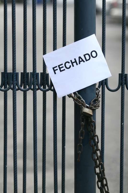 SIMULA&Ccedil;&Atilde;O DE FAL&Ecirc;NCIA, EMPRESA CERRA OS PORT&Otilde;ES. Foto: MARCELO G. RIBEIRO/JC