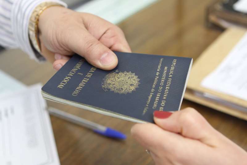 34,3% dos entrevistados acreditam que o mercado de trabalho tende a piorar nos próximos meses