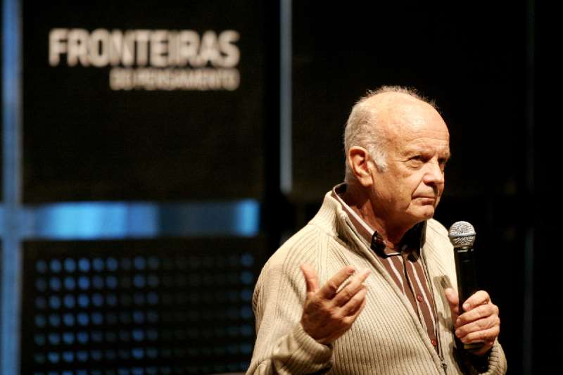 Sócrates é um dos alicerces do pensamento grego