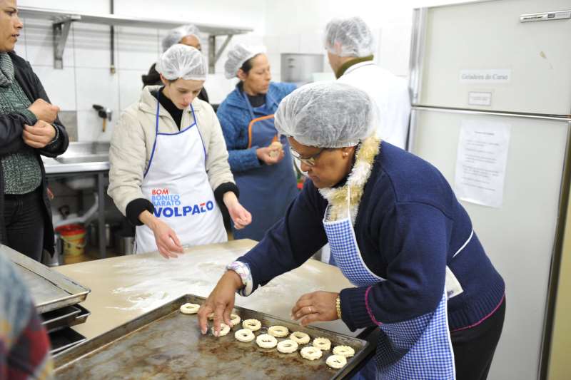  Com isso, outros estabelecimentos foram autorizados a retomar as atividades