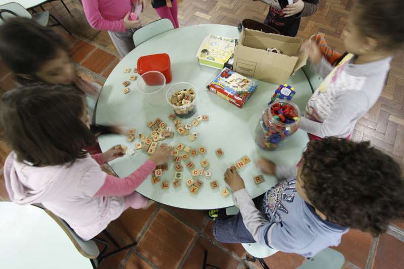Pais de alunos da Educação Infantil não serão obrigados a enviar os filhos à escola no retorno presencial