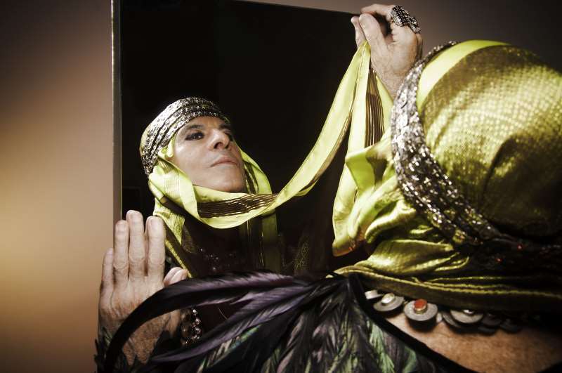 'Ney à flor da pele' vai ao ar neste domingo (1º) e também fica disponível por uma semana na Tamanduá TV