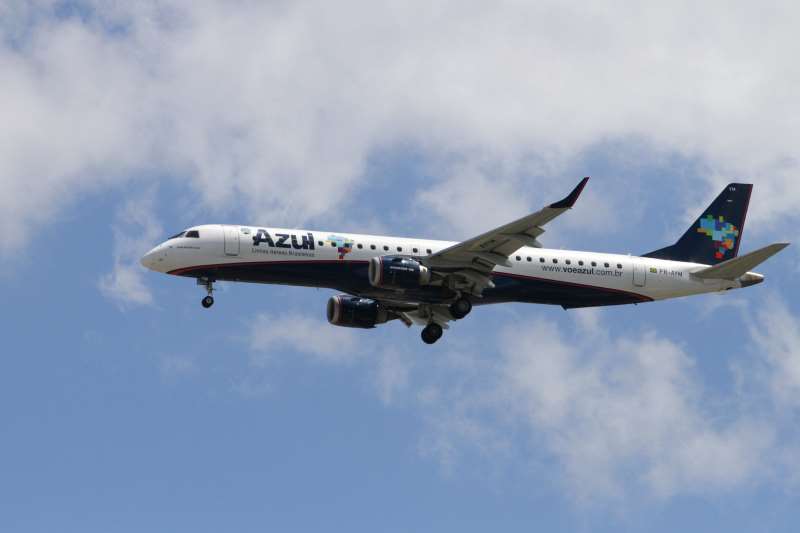 Em nota, a companhia aérea informou estar buscando soluções para enfrentar a crise