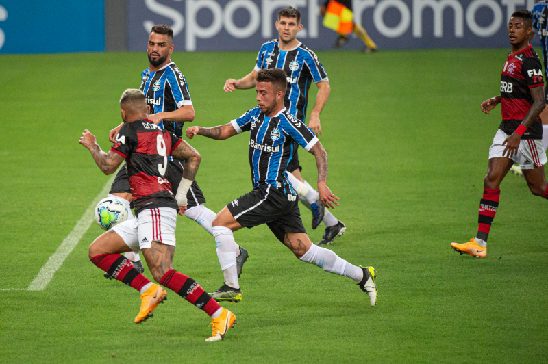 Ninguém levou vantagem no reencontro de tricolores e rubro-negros no Maracanã