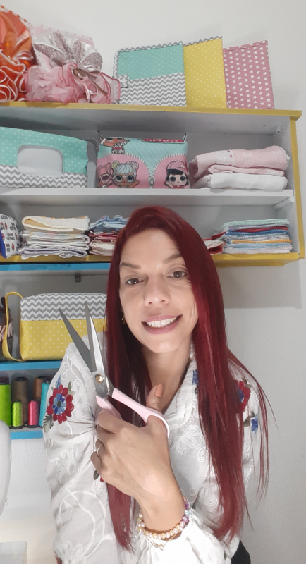 A maior inspira&ccedil;&atilde;o de Simone &eacute; a sua filha Sara, quem a fez mudar radicalmente Foto: PANOCHICK/REPRODU&Ccedil;&Atilde;O/JC