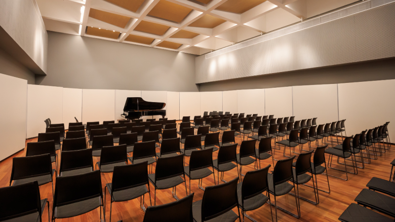 Apresentação reúne instrumentos como harpa, violinos viola, violoncelo e oboé 
