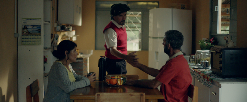 Produção que expõe a vida de um peão desempregado que vive numa casa isolada no pampa estreou no dia 3 de agosto