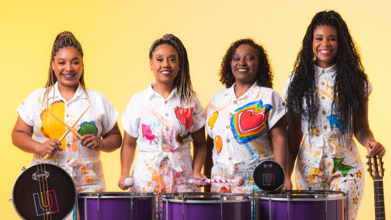 Banda tem como proposta apresentar o Pop Samba, mostrando que os instrumentos característicos de samba transcendem o Carnaval