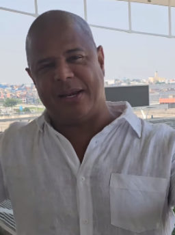 Polícia de SP investiga desaparecimento do ex-jogador Marcelinho Carioca