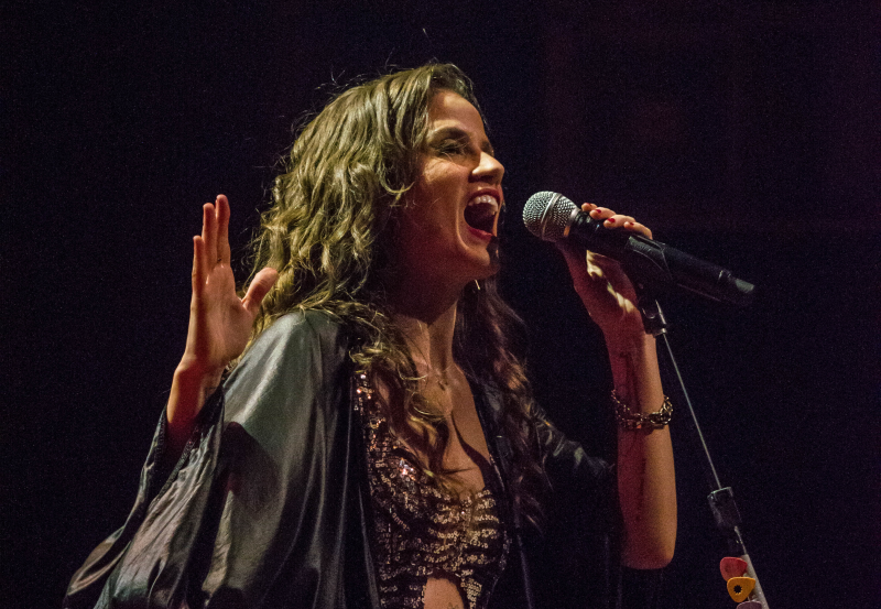 Ana Cañas apresentou clássicos de Belchior e convidou ao palco o cantor Humberto Gessinger