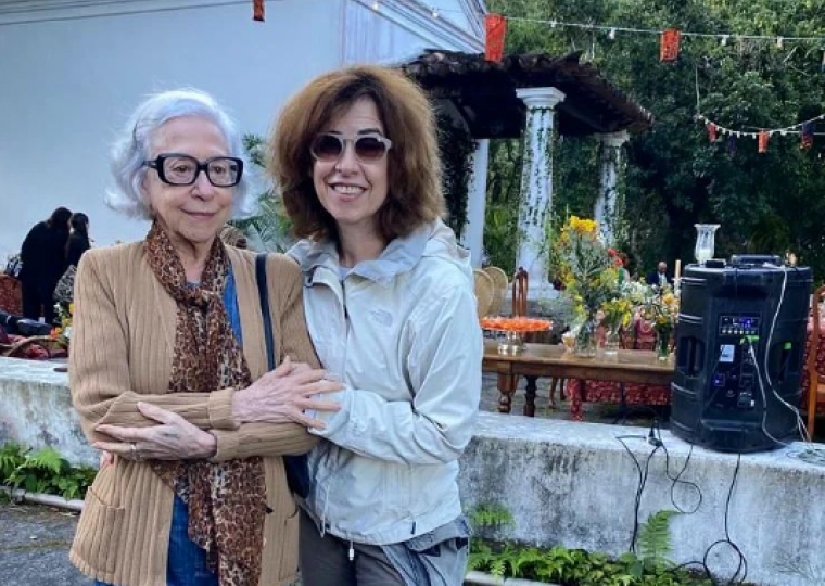 A trama conta com Fernanda Montenegro, Selton Mello e Fernanda Torres no elenco