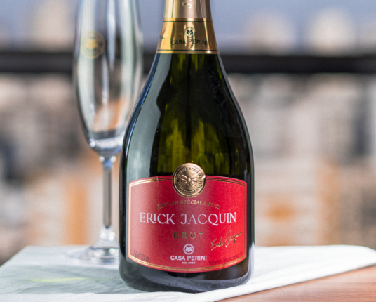 Casa Perini lança espumante com Jacquin