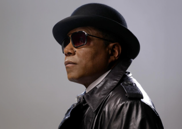 A família confirmou a informação em nota e a causa da morte não foi informada