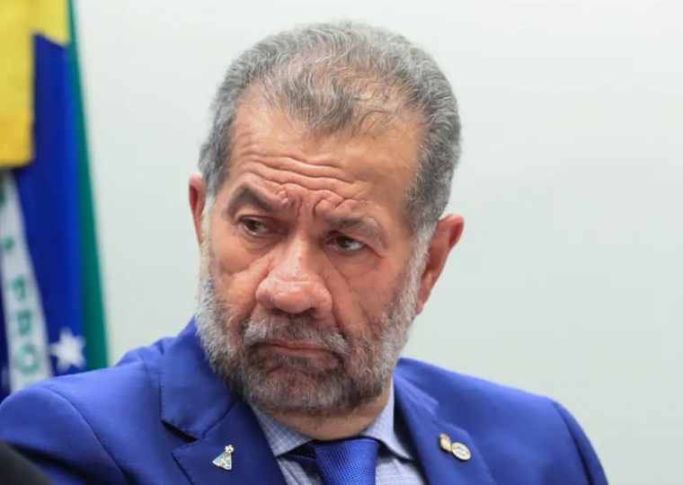 Lupi afirma que seu nome não foi citado nas investigações da Polí­cia Federal